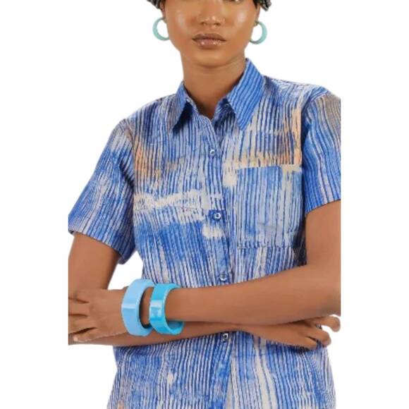 NEW BUSAYO boye button up top in blue multi - Picture 2 of 3